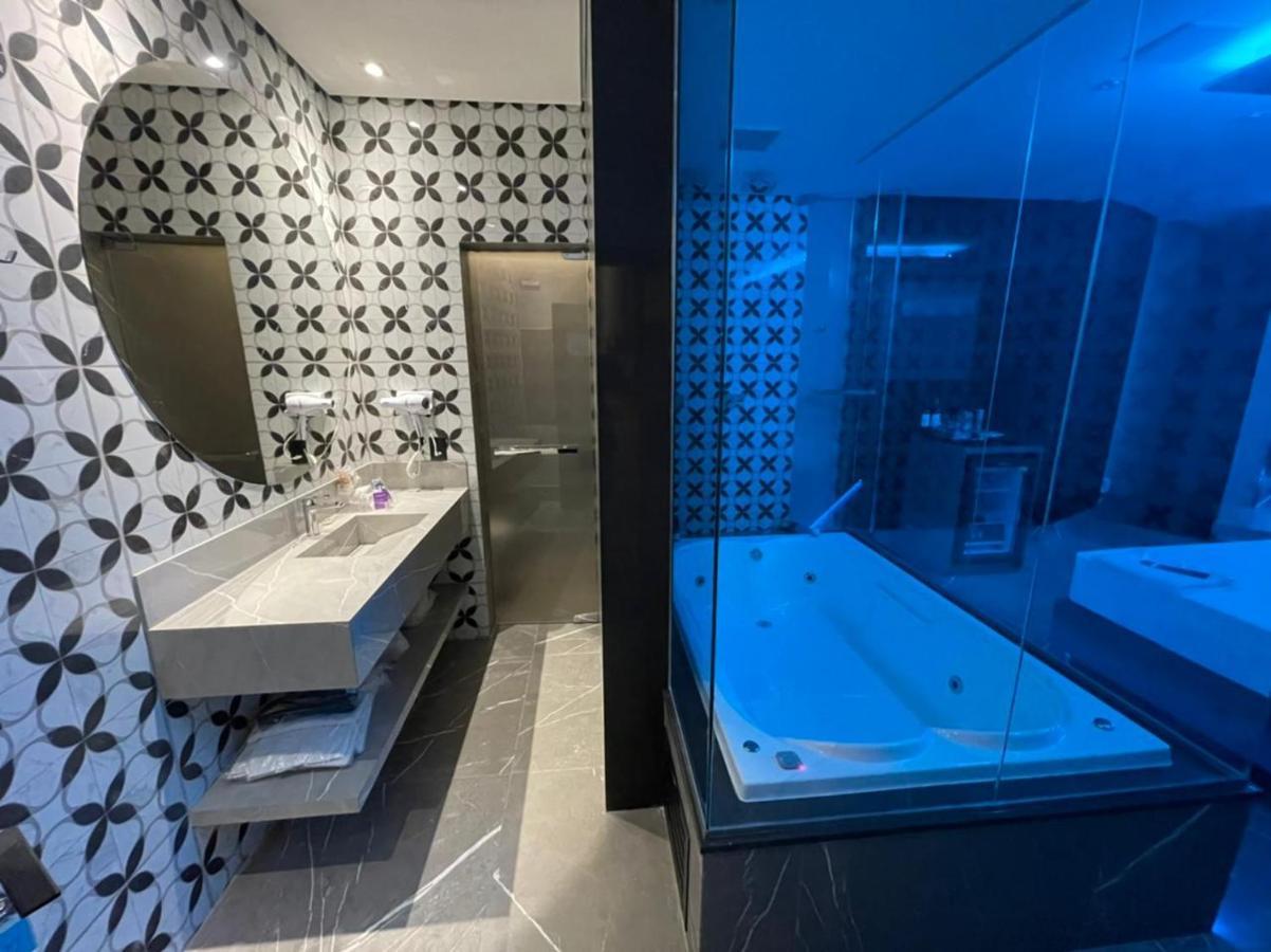 Motel Dubai Bh (Adults Only) Belo Horizonte Dış mekan fotoğraf